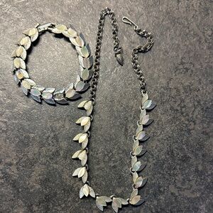 Elegant Silver Leaf Jewelry Set